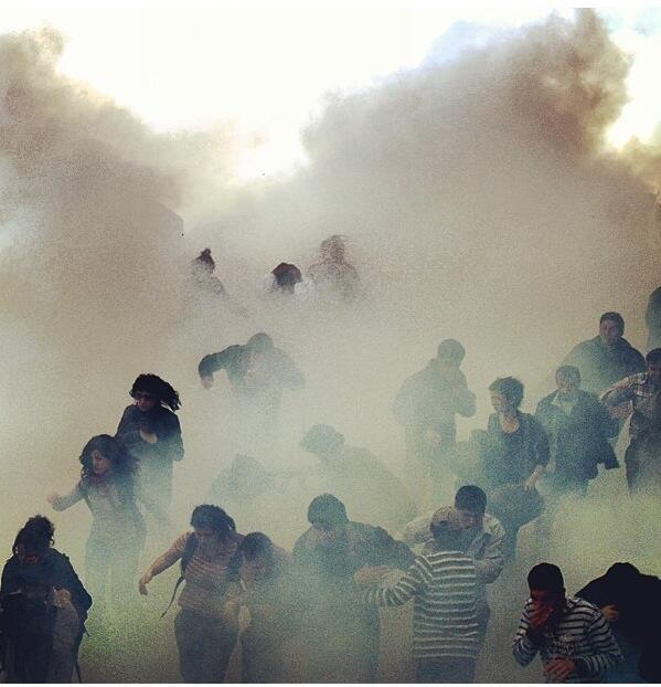 istanbul-taksim-1-mayis-2013-polis-gaz-bombasi
