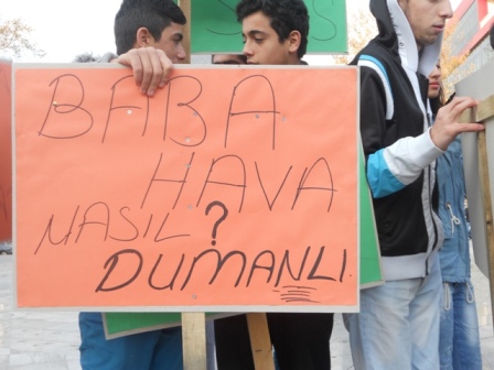 halk zehirli dumana isyan etti