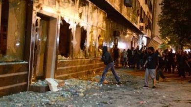 Makedonyada Başbakanlık ofisi harabeye çevrildi